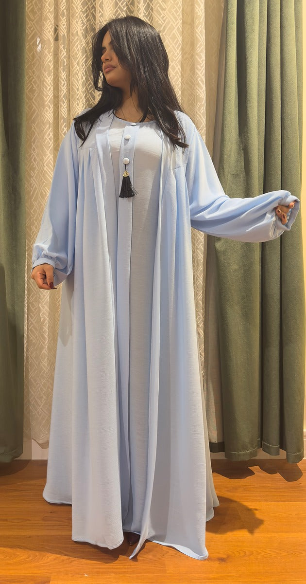 عباية سماوية أنيقة